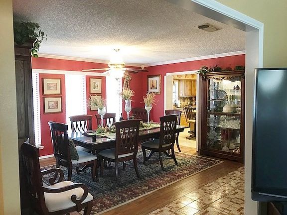 4th image of 5502 Woodbine Ln