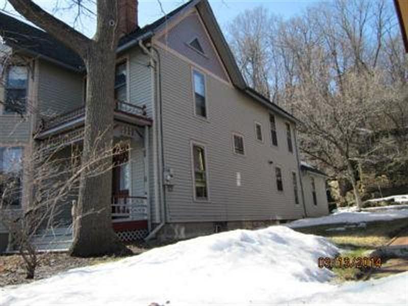 2nd image of 123 S Bench St