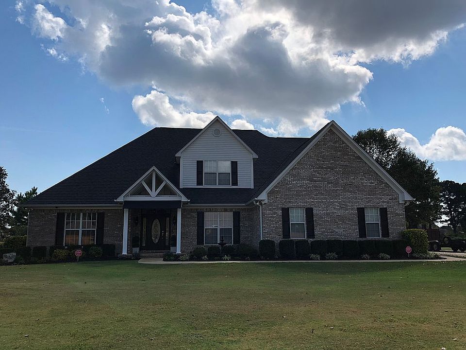 1st image of 104 Hereford Dr