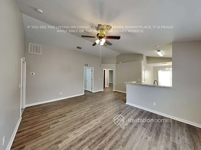 10303 Lakeside Vista Dr — Photo 4