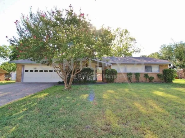 1420 Hillside Dr, Midlothian, TX 76065
