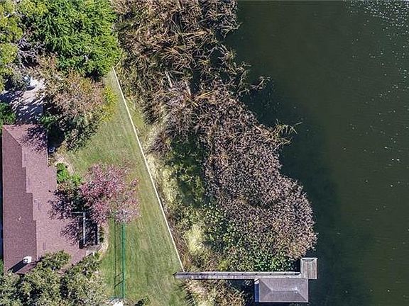 5th image of 728 Lake Dora Dr