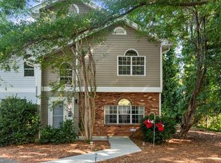 801 Salem Pointe Ln, Winston Salem, NC 27101