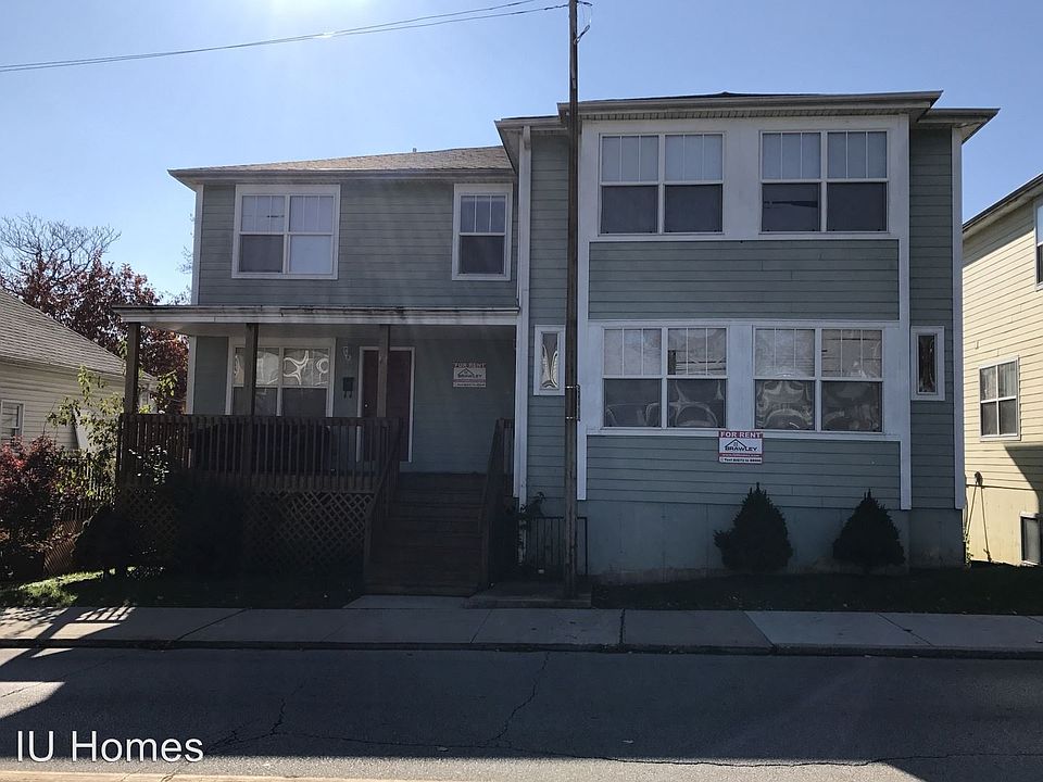 1st image of 320 E 10th St #320