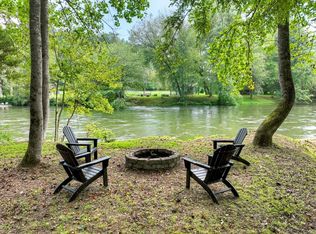 125 Blackberry Dr, Mineral Bluff, GA 30559