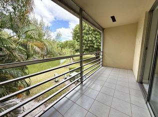 35 Windsor Dr #B, West Palm Beach, FL 33417