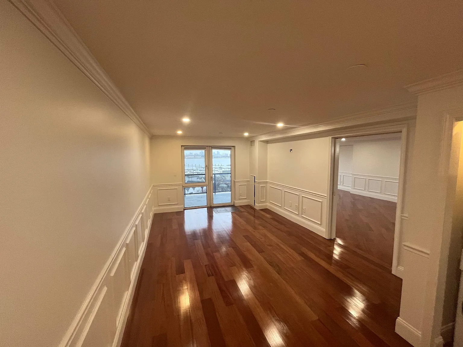 1 bed, 1.5 bath, 1093 sqft, $3,500 — Photo 4
