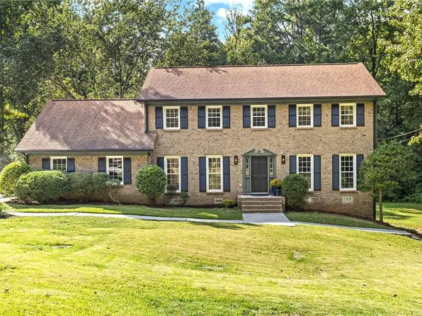 1972 Peeler Rd, Atlanta, GA 30338