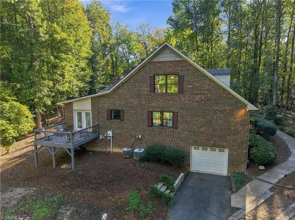 1320 Pennrose Dr, Reidsville, NC 27320
