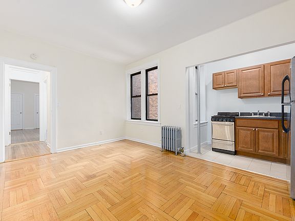 3rd image of 4705 45th St APT D3
