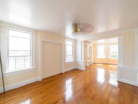 2nd image of 351 Bergen Ave #2