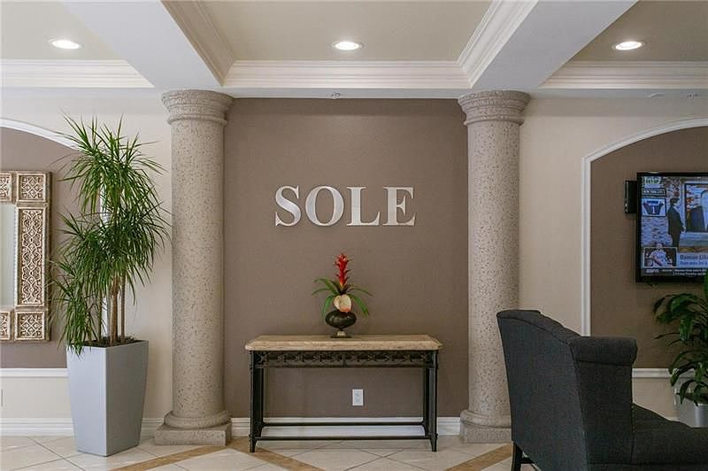 1st image of 533 NE 3rd Ave APT 232