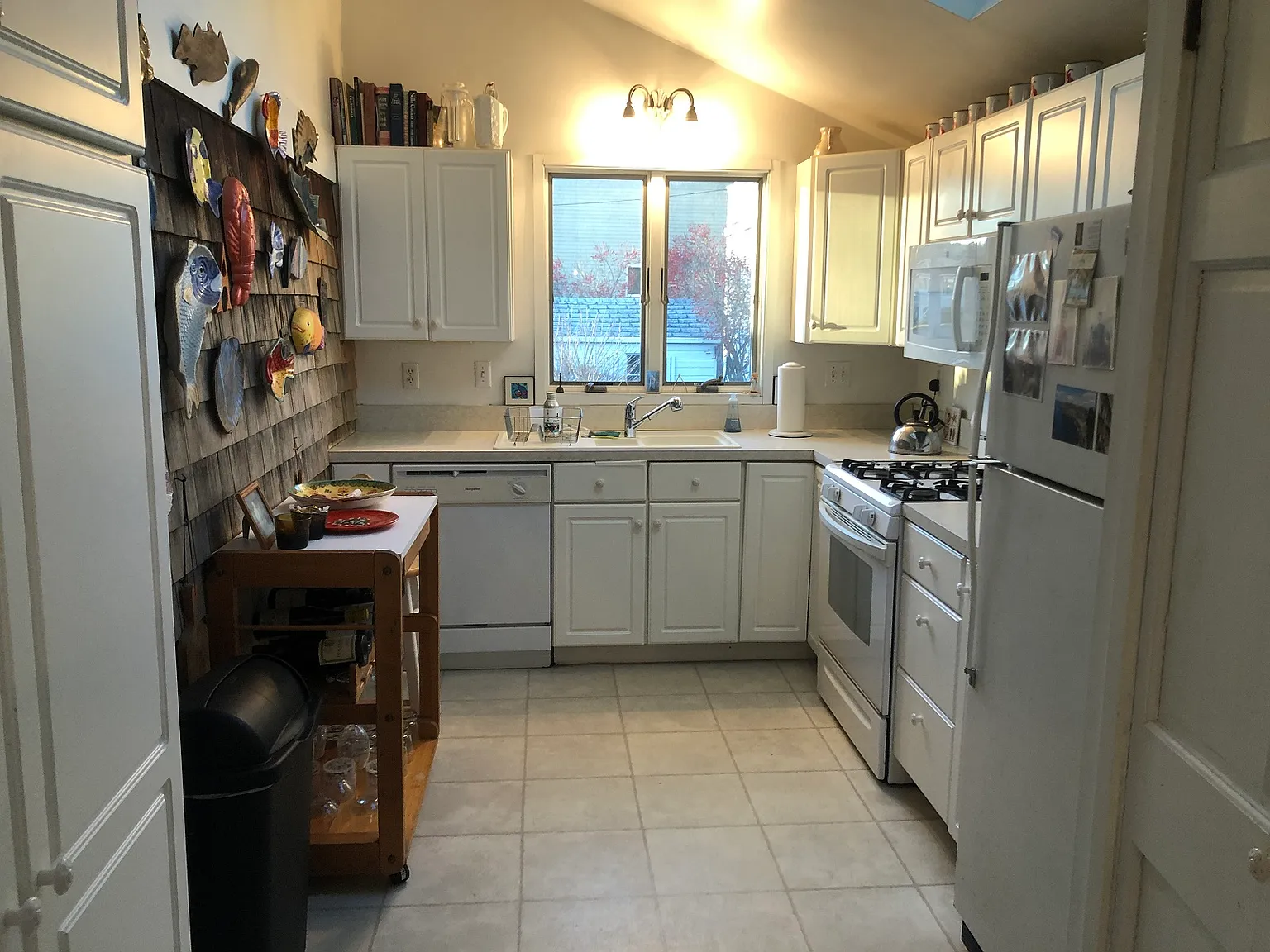 3 bed, 1449 sqft, $2,250 — Photo 3