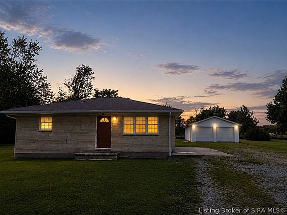 2nd image of 776 N Abbott Lane