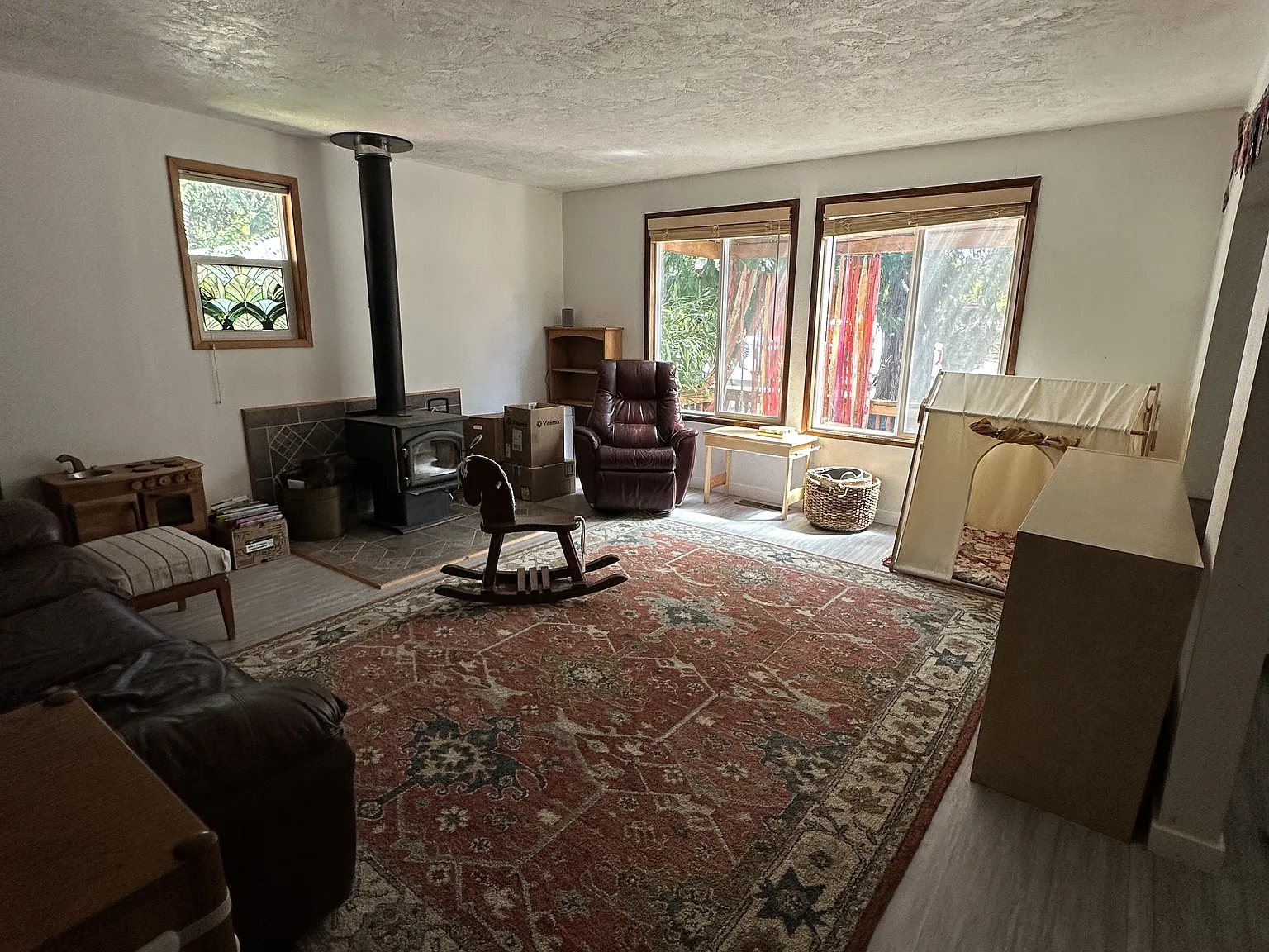 1638 SW Reed Pl — Photo 3