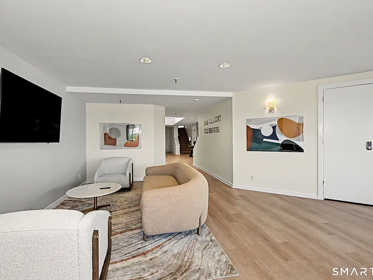 25 Forest St #11A — Photo 22