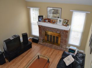 274 Woodstream Ct, Langhorne, PA 19047