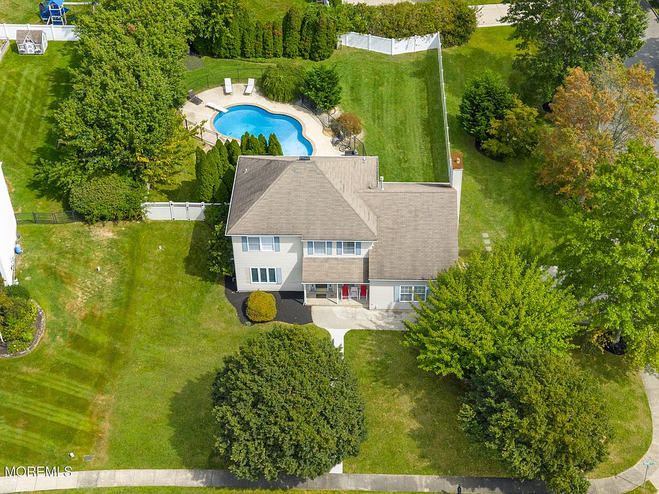 1st image of 1601 Thames Way