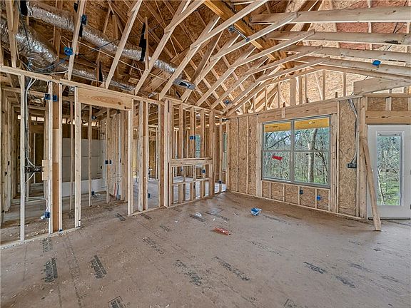3rd image of 20 Birsay Cir