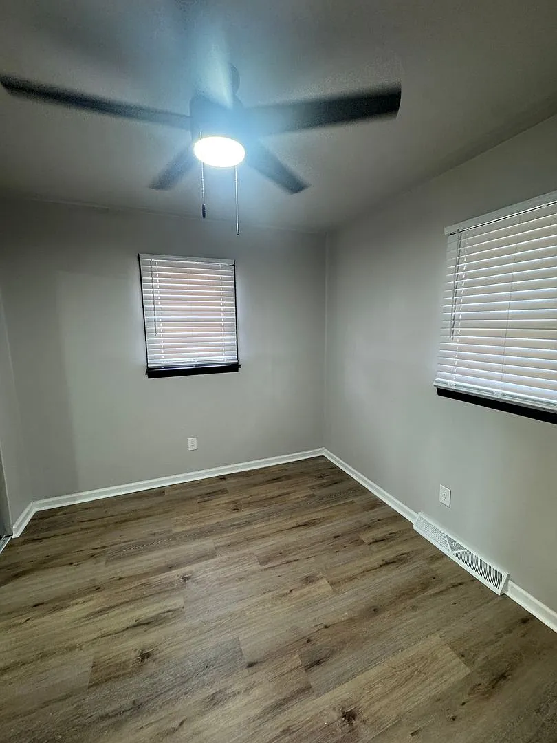 2812 Mulberry Rd — Photo 4
