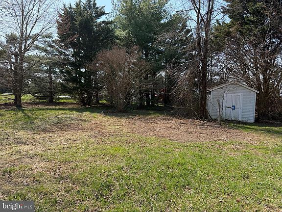 5th image of 261 Andrews Lake Rd