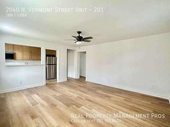 4th image of 2040 N Vermont St APT 201