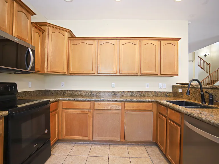 512 E Rainbow Dr — Photo 15
