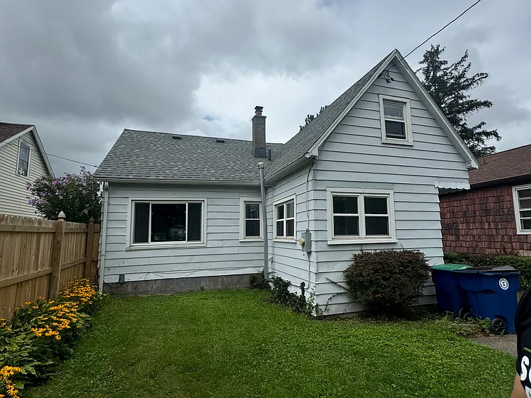 557 Emerson Dr — Photo 20
