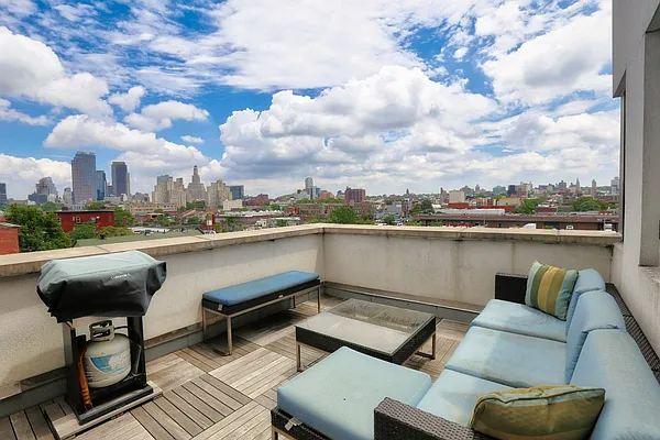 Rented by Tyler Vincent Real Estate Inc | media 19