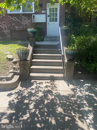4708 Hazel Ave #2F Photo 1
