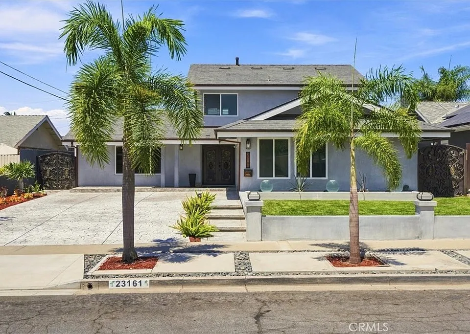 23161 Tulip St