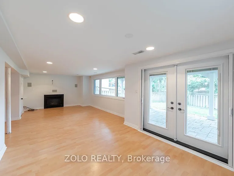 170 Widdifield Ave — Photo 13