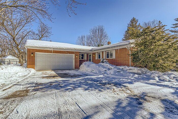 1st image of 962 Bartelmy Ln N