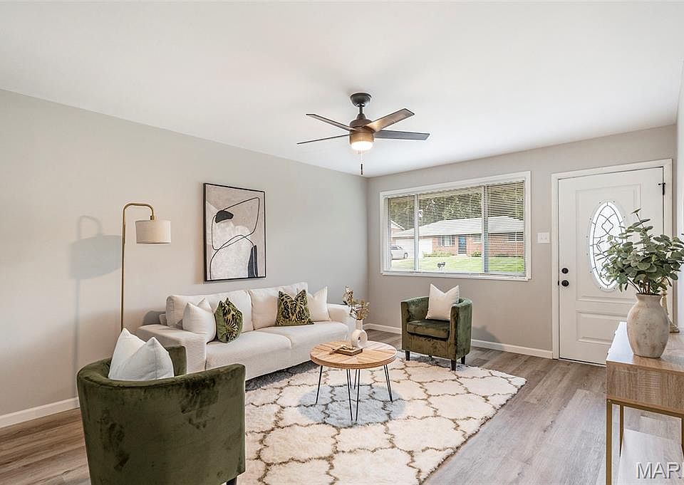 1st image of 1536 Cove Ln