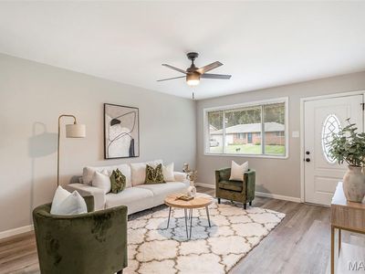 1536 Cove Ln, Saint Louis, MO, 63138