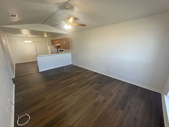 4th image of 1009 Industrial Ave #0