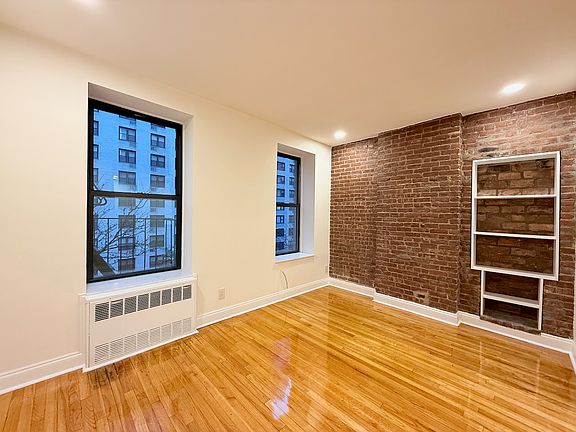 2nd image of 326 E 34th St APT D1