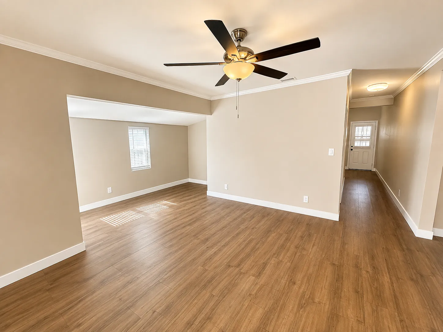 3 bed, 1250 sqft, $3,790 — Photo 4