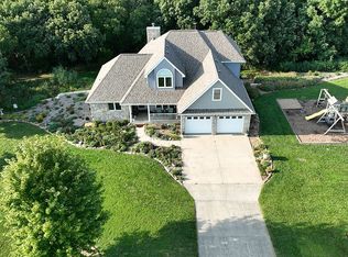 9400 SW Hoch Rd, Auburn, KS 66402