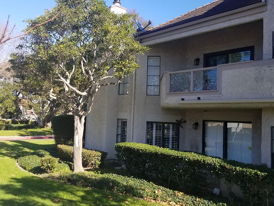 1st image of 400 Shoreview Dr