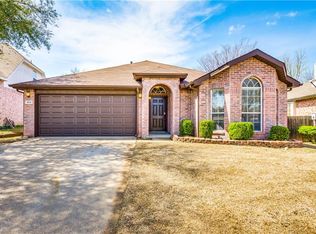 1013 Mill Spring Dr, Garland, TX 75040