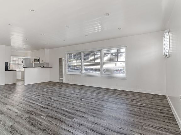 2nd image of 241 Bonito Ave APT 4