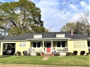 411 Walnut St, Natchez, MS 39120