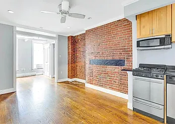 Rented by Century 21 Premier 