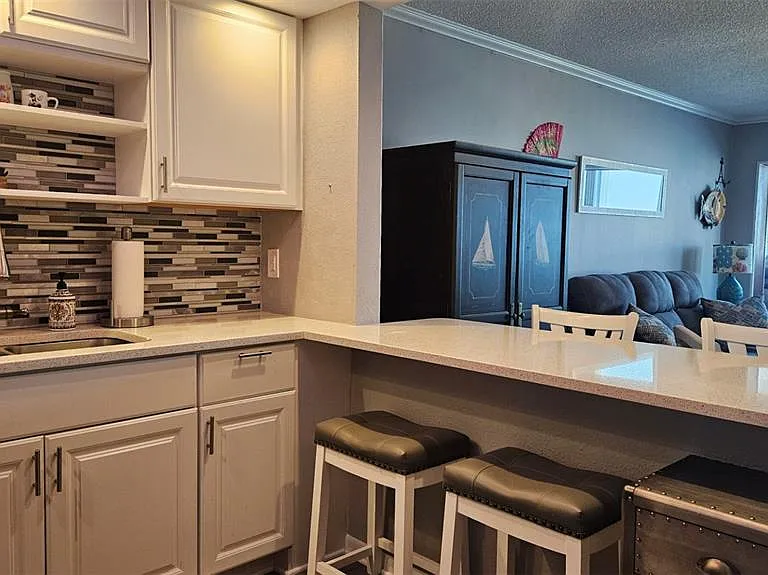 4575 Cove Cir #1105 — Photo 31