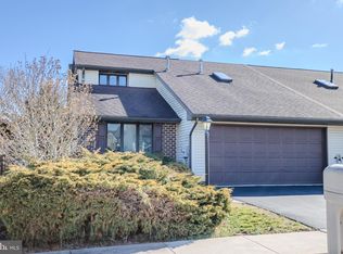 1115 Roosevelt Ct, Hanover, PA 17331