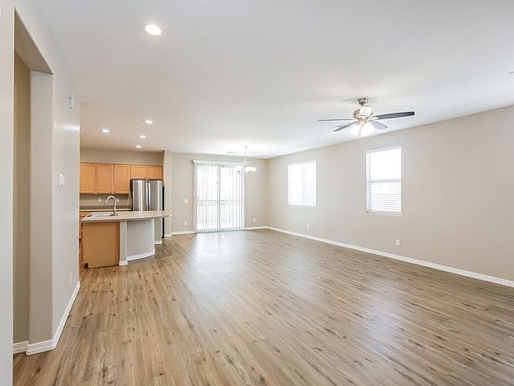 3rd image of 6421 S 47th Dr