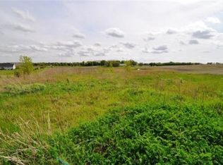 5807 Parkview Rd, Sun Prairie, WI 53590