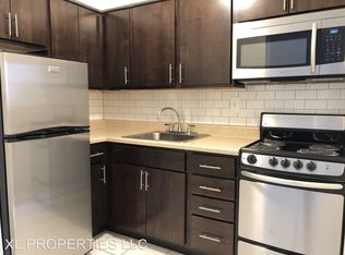 1022 W Catalpa Ave APT 205, Chicago, IL 60640