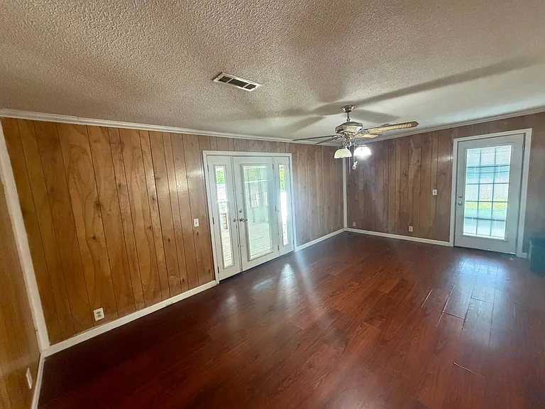256 Canadian Dr — Photo 5